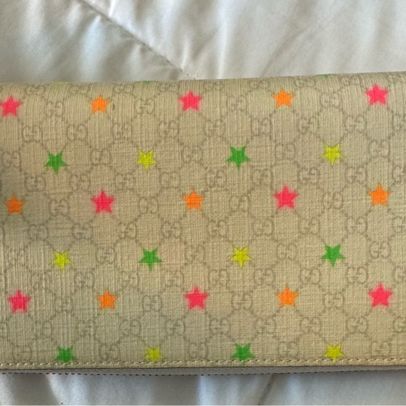 Make an offer!!  Authentic Gucci Multicolor Star Pattern Wallet Preloved - Picture 7 of 14